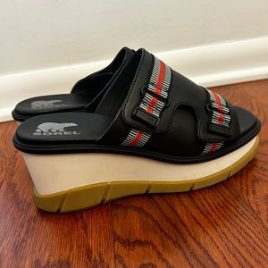 Sorel sandal slide
